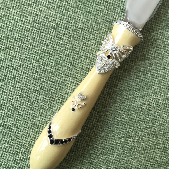 3/$25💜New wedding cake knife - Picture 3 of 5